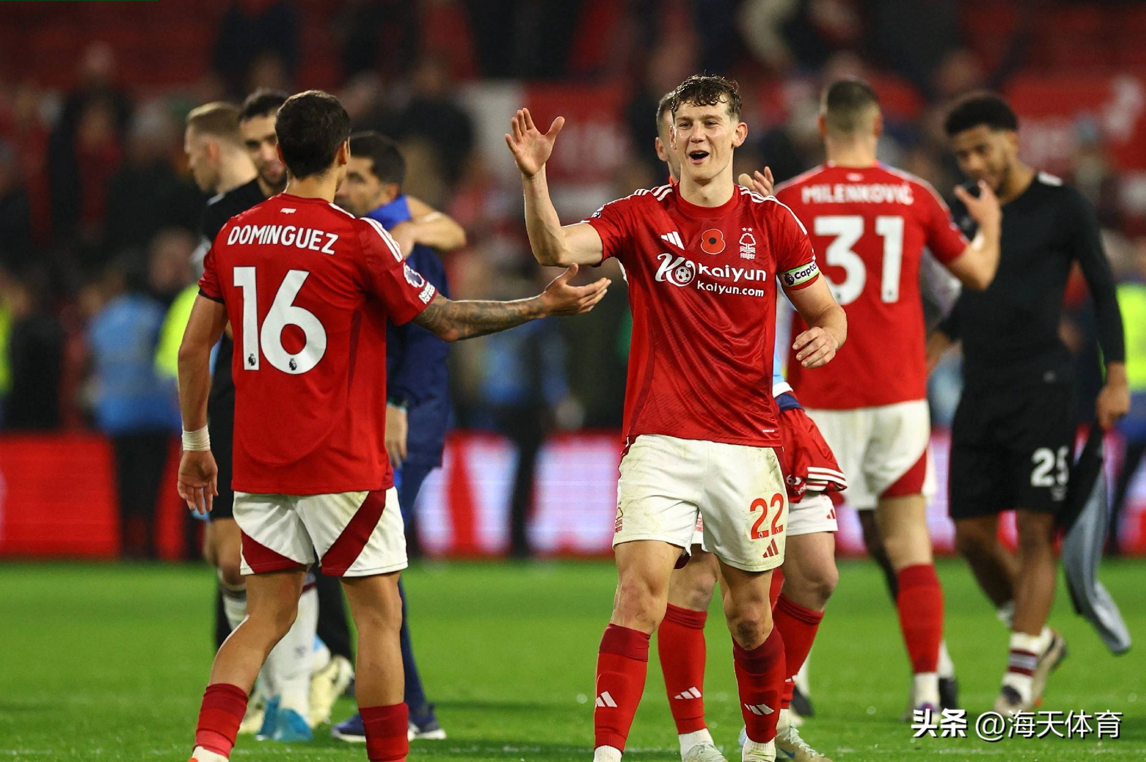 爱游戏体育-关于英超倒计时；西汉姆转会期状态回暖；细节引发关注；更衣室稳定；心理建设被强调的信息